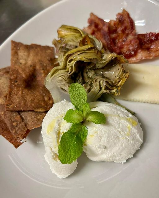 Cucina del Caffè Novecento Roma, piatti tipici romani e proposte vegetariane